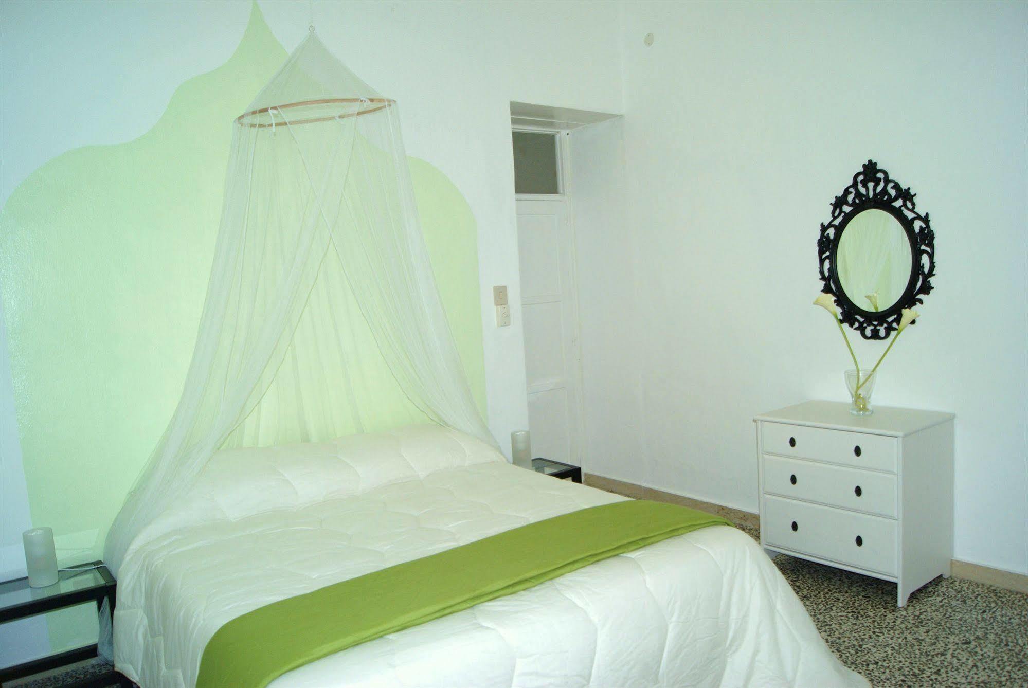 BeeClaire Guest House Palerme Extérieur photo