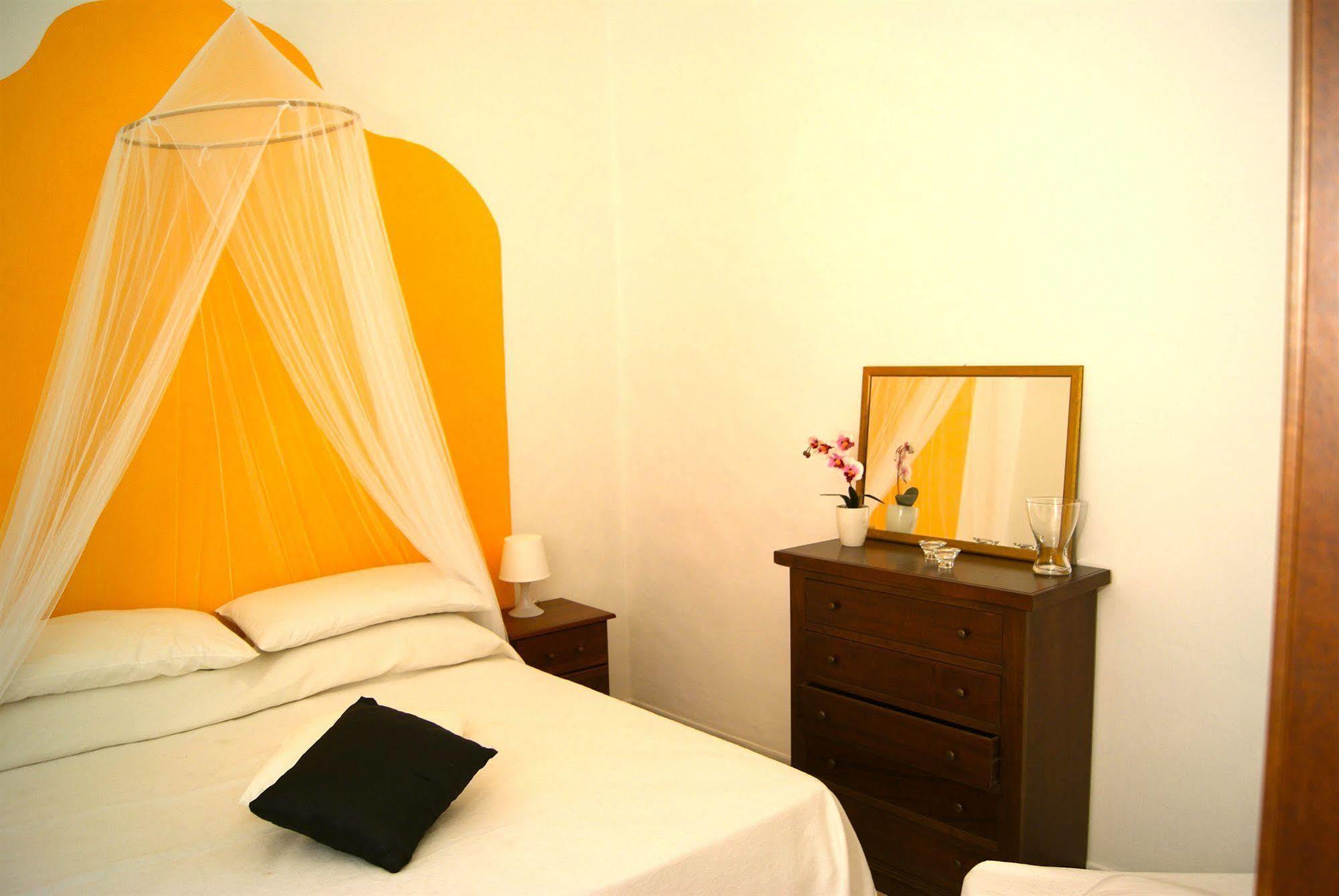 BeeClaire Guest House Palerme Extérieur photo